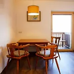 公寓 Haus Gerti